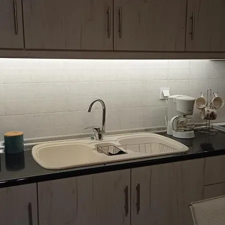 Angela's Seaside Luxury Flat Apartment