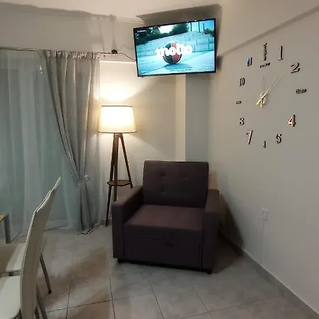 Angela's Seaside Luxury Flat *