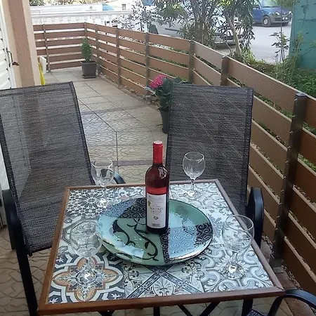 Angela's Seaside Luxury Flat * Λευκαντί