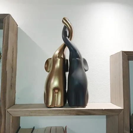 Angela's Seaside Luxury Flat شقة